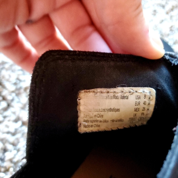 American Eagle Black Suede Size 8 Chelsea Boots - Picture 6 of 9